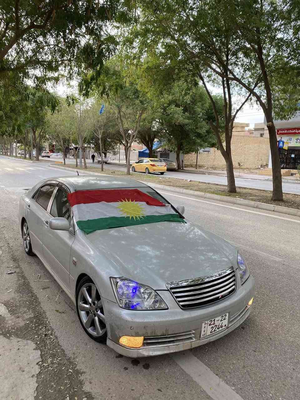 سڵاوی خواتان لێبێت♥️
شاهانە ٢٠٠٥
(بڕاوە)
١٨٠ گێڕ و مەكینە بچووك
كامێرا و حاسە
ساج سوور
تەبرید سارد و گەرم  
لایت ناوچەی كوێر
ویل دنگە 
بێ چاڵ و شوخت 
گێڕ و مەكینە لۆك
هایدرۆلیگ گێڕ و ڕۆنی مەكینەشم گۆڕیوە
بێ تەقە و ڕەقە 
دەبڵ و لەوی سپۆڕت سوور
لە كەلارم
سعری ٤٨ و معمەلەیەكی كەم 
جوابی نامە نادەمەوە ڕەحمەتت لێبێت موشتەری نیت سەری خۆت و منیش مەیەشێنە لەگەڵ ڕێز و حورمەتما
***********
