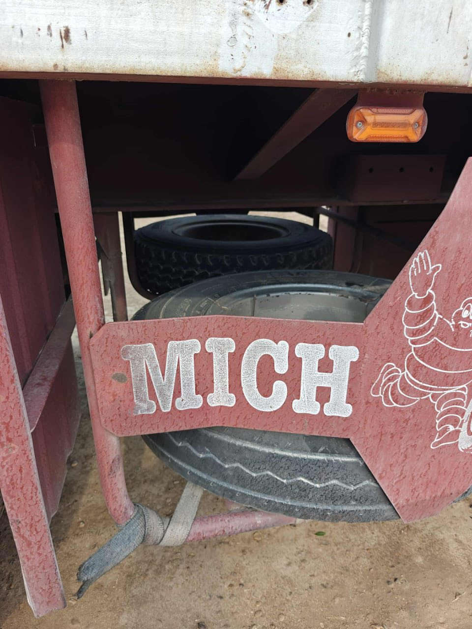 للبيع/ المكان واسط النعمانية قرب الجسر معرض الحاج علاء صچم لل استفسار /***********/***********
