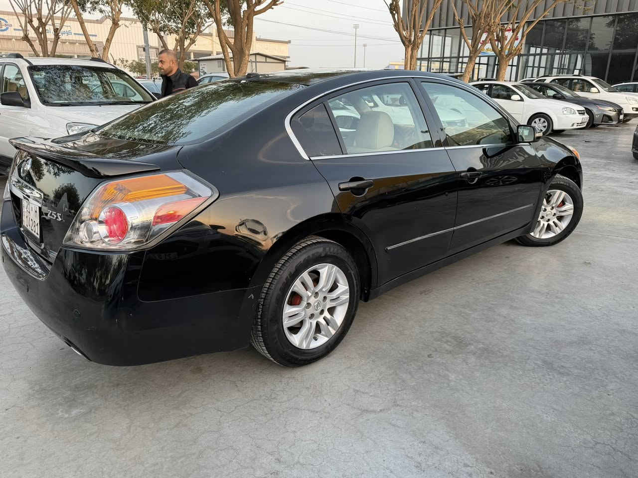 نيسان التيما موديل 2012
مواصفات درجه اولى فول فول مواصفات 
سياره بدون حادث 
سبغ السياره ربع الدوسه صبغ 
سونار  مرفق مع الصور 
للاستفسار 
***********
