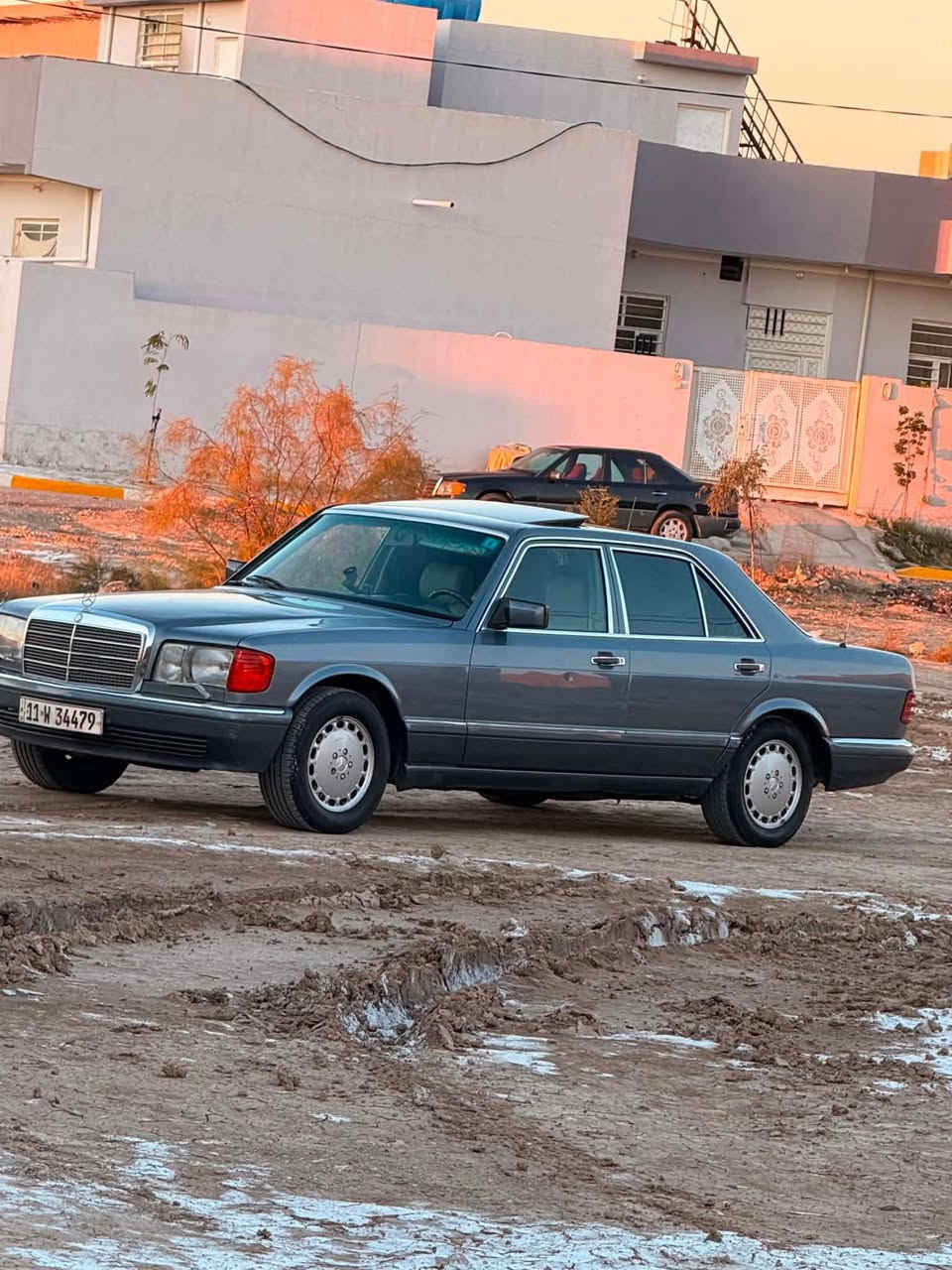 السلام عليكم للبيع فقط
مارسدس جامبو رقم بغداد موديل 91 فول مواصفات دبل فيتبم دبل هورن دبل مروحه سلايت طكتين ستيرن ايرباك مكينه بلاد 300 غرفه جلد كهرباء سياره مكفوله من اي نقص مكينه و كير وحداديه وكهربائيات تبريد شغال مصبوغه عام بدون ضربه سعر 90$ مكان سياره بغداد رقم *********** ***********
