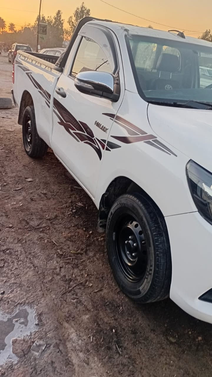 سلام عليكم للبيع تيوتا هايلوكس موديل 2016 تك قماره أربع جنكال رقم أنبار تحويل مباشر للاستفسار ***********  مكلف بلنشر هاذه رقم صاحب السياره
