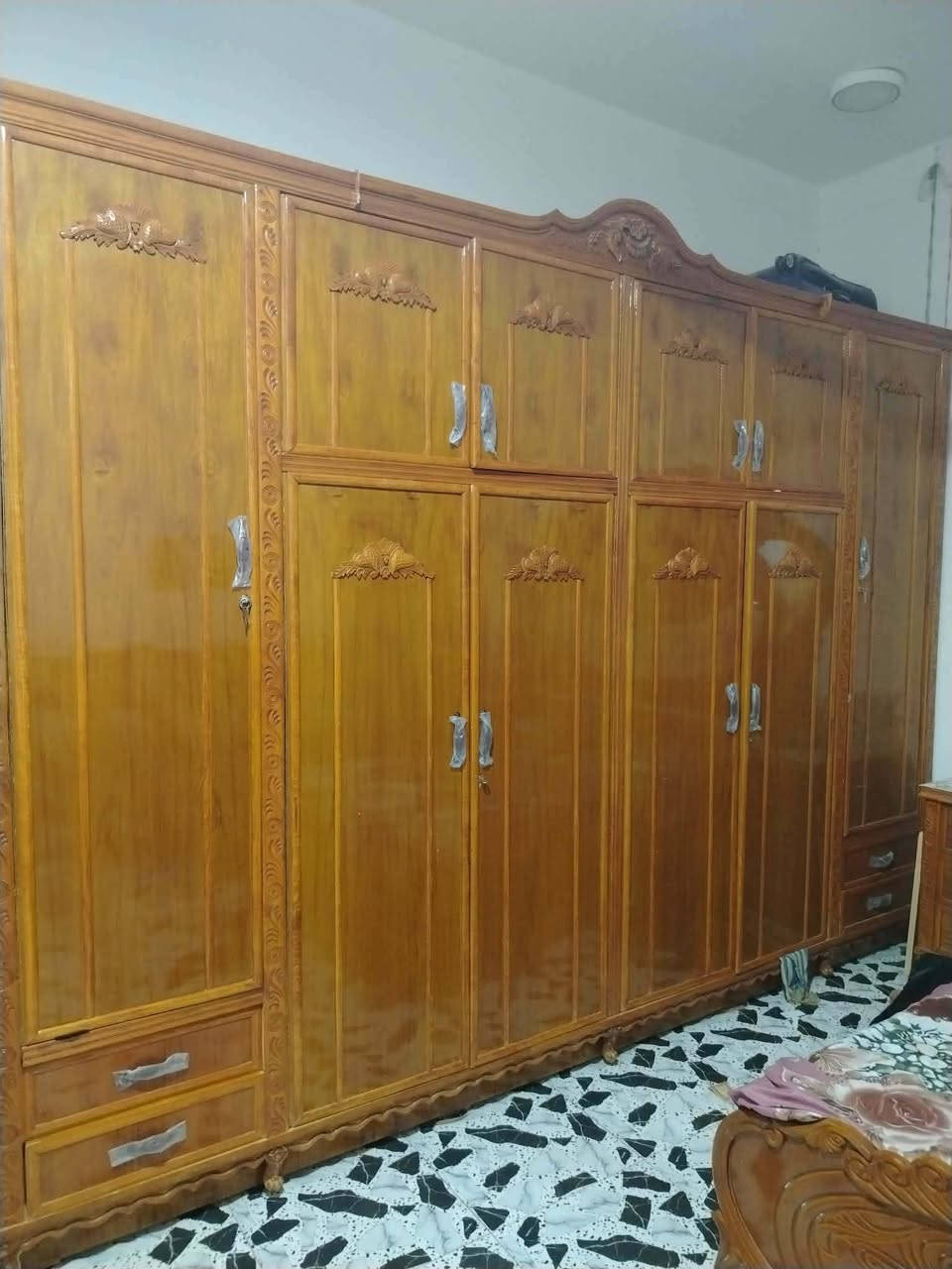 السلام عليكم غرفه 6ابواب جديد تسكام صاج داخل وخارج 5ملم ضهر شد براغي شخط مابيه اخذته ب 3
هسه اريده مليون وربع جديد موديل حديث مكاني العزيزية الخماس 
 ‏‪0786 450 7908‬‏
السلام عليكم غرفه 6ابواب جديد تسكام صاج داخل وخارج 5ملم ضهر شد براغي شخط مابيه اخذته ب 3  مصار شهر
