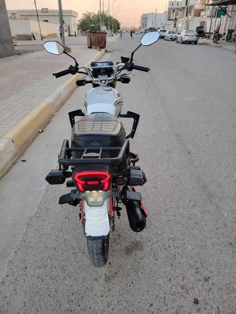 للبيع ايراني سونك نضيفه حيل موديل 24 سعرها 775 وتدلل اني من الرمادي حي التأميم شراي اتصل ***********  ترهم مراوس إيراني
