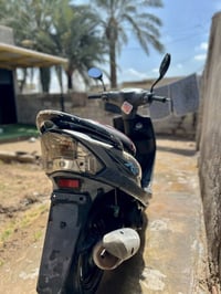 ماكس عدلة • ختم واحد • معدل