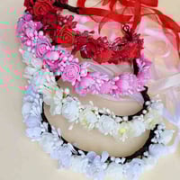 كلشي متوفر في متجر #حكاية_ورد باقات هدايا متنوعه اي شي تحتاجون فقط اعط...