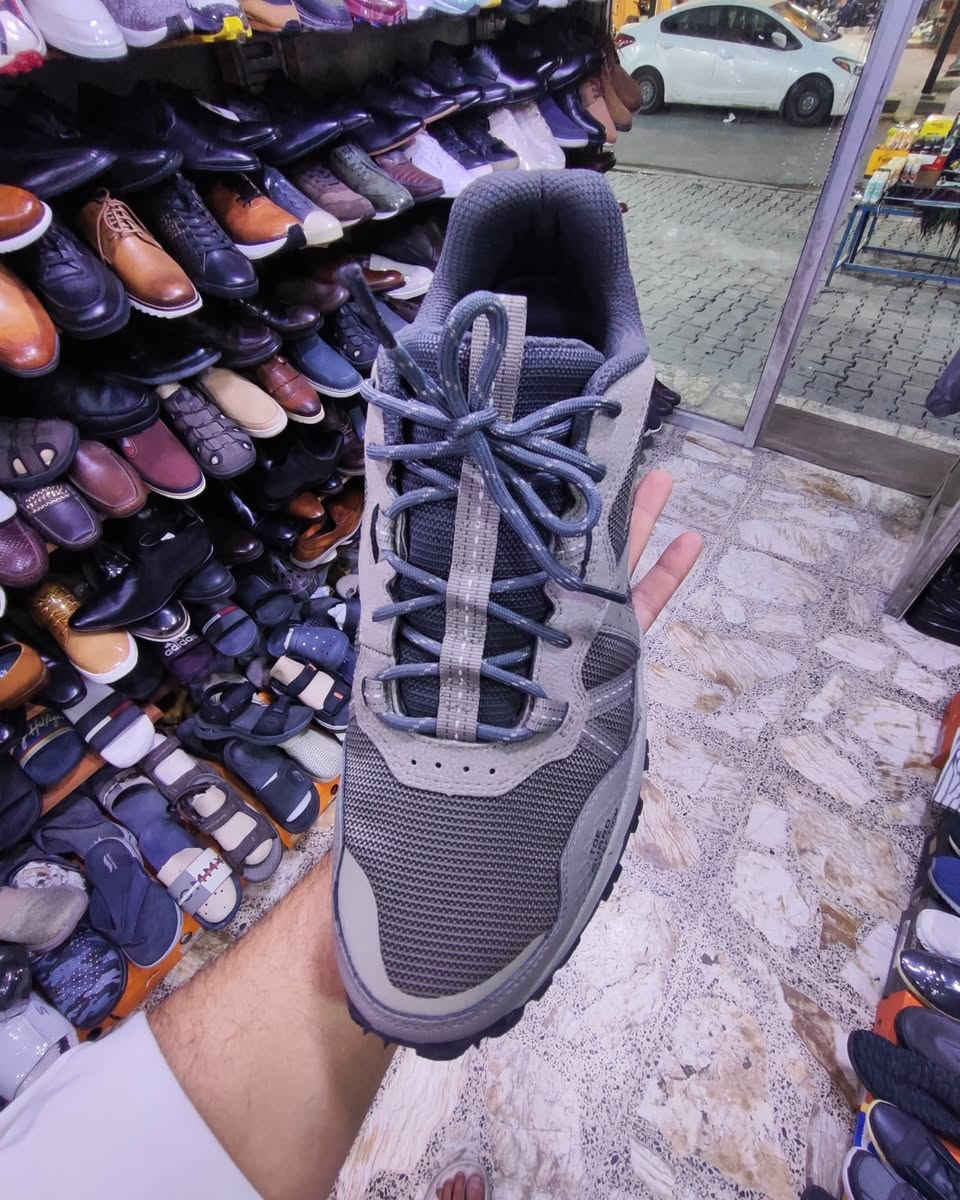 سكجرز جبلي اصلي اورجنال قياس ٤٥ طول القدم ٢٩ 
السعر ١٠٠ ألف شامل التوصيل 
المكان كرادة داخل مجاور دايموند مول في فرع علاء حداد محل الأيطالي الايطالي


**إذا كنت صاحب هذا الإعلان وتريد حذفه لأي سبب، رجاءا أرسل رسالة إلى الدعم الفني**