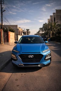 كونا وارد امريكي موديل 2020 فول مواصفات ضربتها فقط حافه البنيد بدون اي...