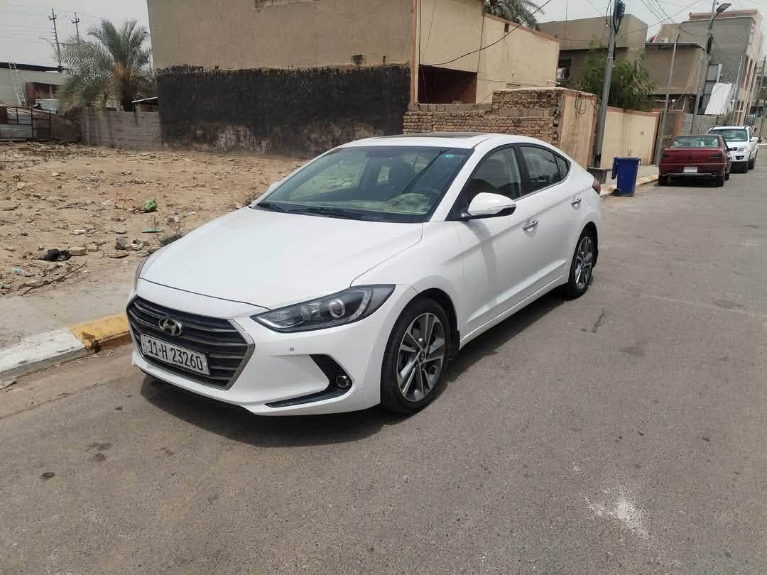 :
🚗 للبيع 🚗

الحمد لله، معروضة للبيع سيارتي، نظيفة جدًا واستعمال شخصي، والمحركات والفحص بحالة ممتازة وما تحتاج أي صرف. السيارة جاهزة للنقل والفحص بأي مكان.

🔹 إيرانية موديل 2017
🔹 مكفولة مابيها ولا قطعه 
🔹 بارد بسيط فقط
🔹 تشغيل بصمة
🔹 مرايا شفط
🔹 رادار أمامي وخلفي
🔹 كاميرا أمامية وخلفية
🔹 رقم بغداد
🔹 تخم تاير جديد

السيارة بحالة ممتازة وجاهزة للاستخدام الفوري.

اللي جاد بالشراء يراسلني على الخاص أو يتصل، والله يبارك للجميع
فلوجه. ***********

