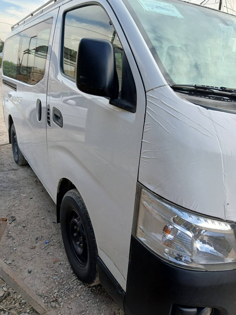 من رخصه سيارة نيسان ٢٠١٤ للبيع رقم بغداد نكليزي تحويل ثاني يوم  استفسار ***********. مكان بغداد
