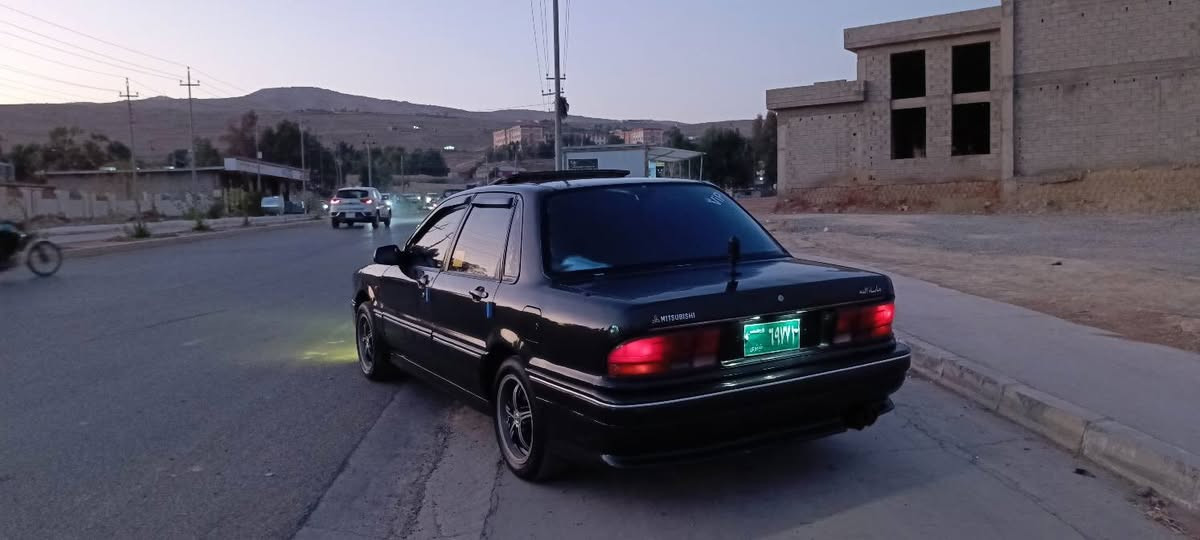 بەناوی خوای گەورەو مهرەبان 
***********سعر 30گەڵاو معامەلەیەکی کم 

گڵاند 63مۆدیل 91ئاڕم پلاستیک سۆران بەشەرتی ئەوەلیات  مەکینە 63بەخ گێڕومەکینە بەشەرت   سڵایتە  ئاوێنە کاڕەبای    چوار جام کارەبایە  کورەکراوە بۆجوانی    چوار ویلو تایی نوێ    لێدراو براوە وەرگەڕاو بەشەرتە   گاعیو ناوگاعی تازە تێگیراوە   تەنزیلو سەماعی نوێ   بەرگەکوشنی نوێ    کارەبای هەموگیانی بەشەرت  شوێن کۆیە أربيل, العراق
