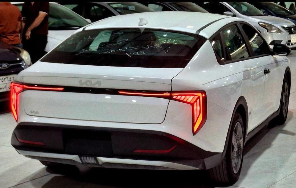 كي 4 حادثه تخريب الباب صبغ والجاملغ بارد بدون ايرباك بدون دعم جديده كلش 9 الف ماشيه ولا كلوب مشتغل كله عل بلاد
ملاحضه / كل غراضهه وياهه اللايت والبك لايت وبقيه التفاصيل كلهن بالصندوق
سعره 163 وبيهه مجال بعده كاتي بسمي تترقم اربيل عنواني بغداد
***********
