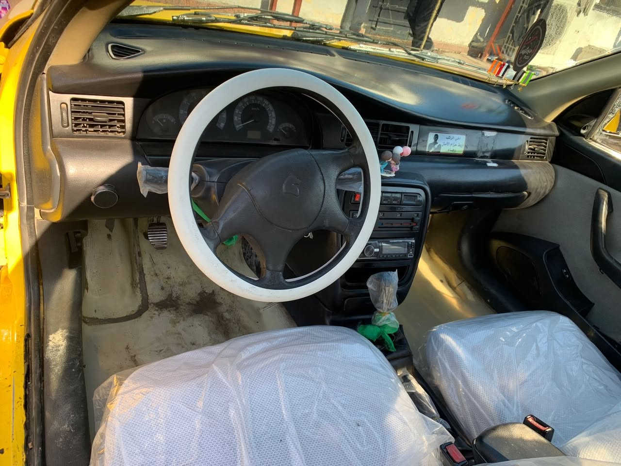 سلام عليكم سمند ٢٠٠٩  للبيع سياره جديده امانت الله كلشي بيها جديد تبريد ثلج كهربائيات كلها شغاله اي نقص ما بيها باتري جديد مكينه خير من الله تخم تاير سياره نضيفه الى درجه بيها تصليح بلهلال الفوك التايرات فقط معروضه ب ٣٨ وبيها مجال للشراي اتصل ويدلل ***********
