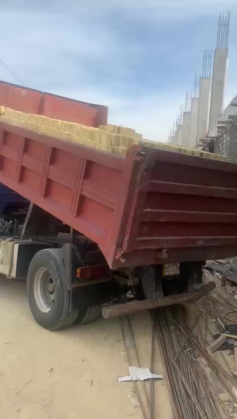 سلام عليكم طابوك صلاح درجه اوله عدد ولون وقالب شرط لعدد 4250يوجد توصيل اله كافت أنحاء الناصرية ولبصره  
‏‪0787 692 1454

‏‪0786 716 9813‬‏
