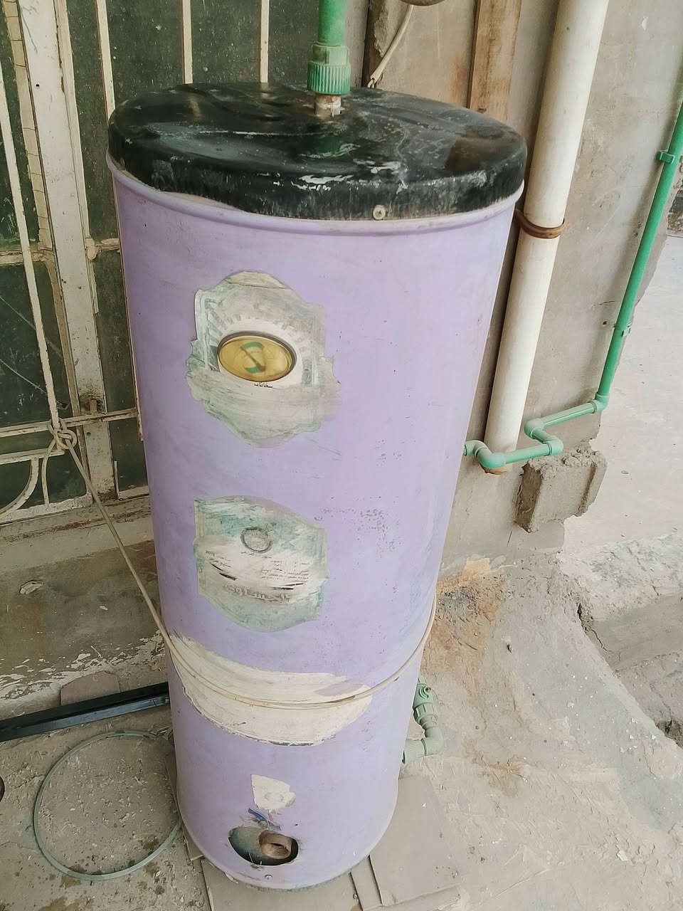 أغراض مستخدمه كلمن وسعره 
كيزر عوزه هيتر سعره 25
صوبه عشتار سعر 40 شغاله وبيها مجال
طابعه hp سعر 40 وبيها مجال
للاستفسار الاتصال على ***********
