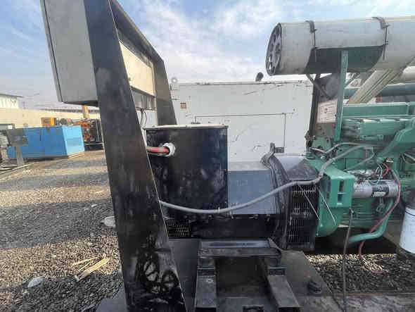 #وجبة جديدة اسعار مناسبة
فالفو 74 كهربائي 
توليد 220 كيفي  
سعر 58 وبي مجال 
شاشة حماية  
عنوان فرع الأول ديالى خانقين 
فرع الثاني أربيل صناعه جنوبيه 
هاتف ***********
***********
***********
