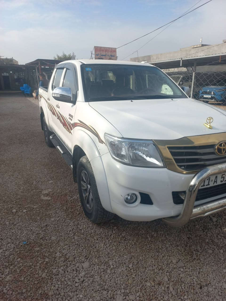 السلام عليكم ورحمة الله فور ويول موديل 14 سياره جاهره محرك جديد كير اكسن كشر تايرات رقم بغداد دولي السعر 210بيه مجال السونار موجوده  مكان بغداد سريع الرضونيه 0786388066كورك***********
