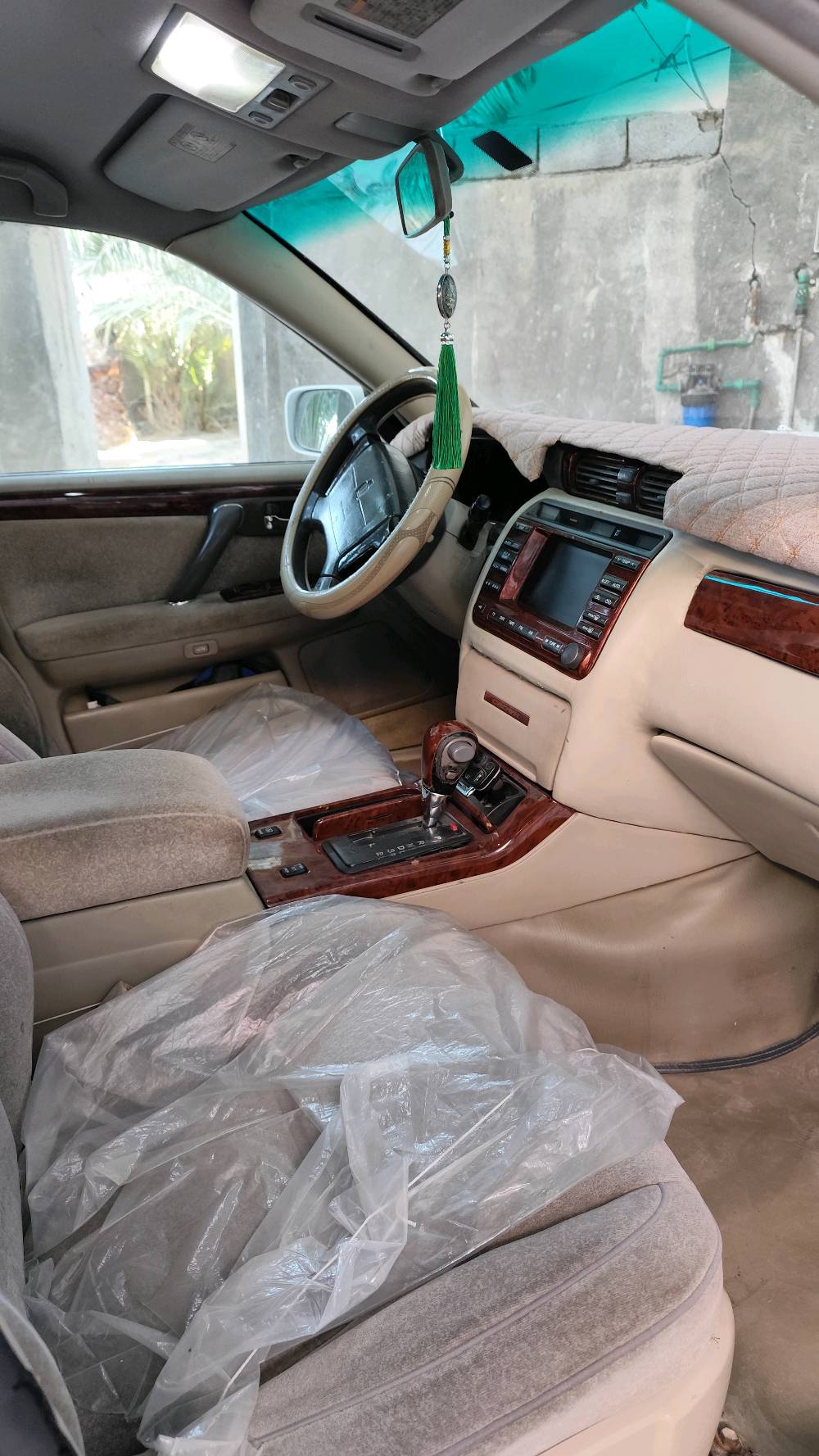 السلام عليكم 
جنون لبيع موديل ٢٠٠٠
اصولي بأسمي 
كفالة عامة 
رقم واسط 
گير ومحرك واكسن ابريك تخم تاير حدادية كلة مكفول 
السنويه تسقط ٢٠٢٧
الرقم انگليزي 
تحويرة النجف 
الشاصي ٧٥
محرك ٢٤٠٠vvt  الرياضي 
لون ابيض صدفي 
الناصرية الصخيين 