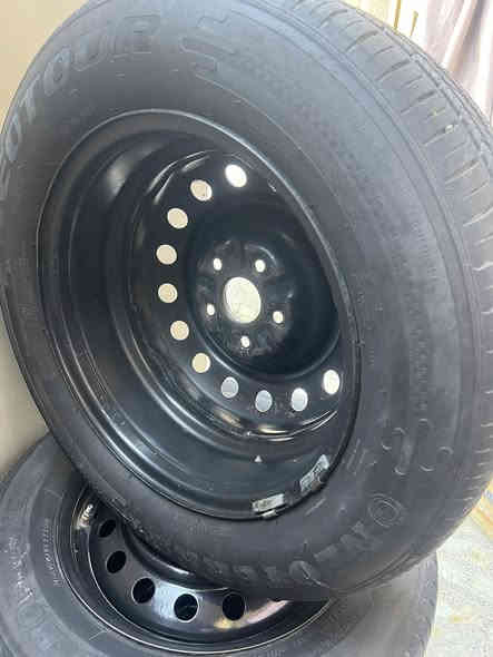 اسلام عليكم تخم ويل ياباني كامري حجم 16مع تايرات انضاف الويل لك شرط لاعواج ولا رصعه ولا شخط مكاني بغداد الشعب ***********
