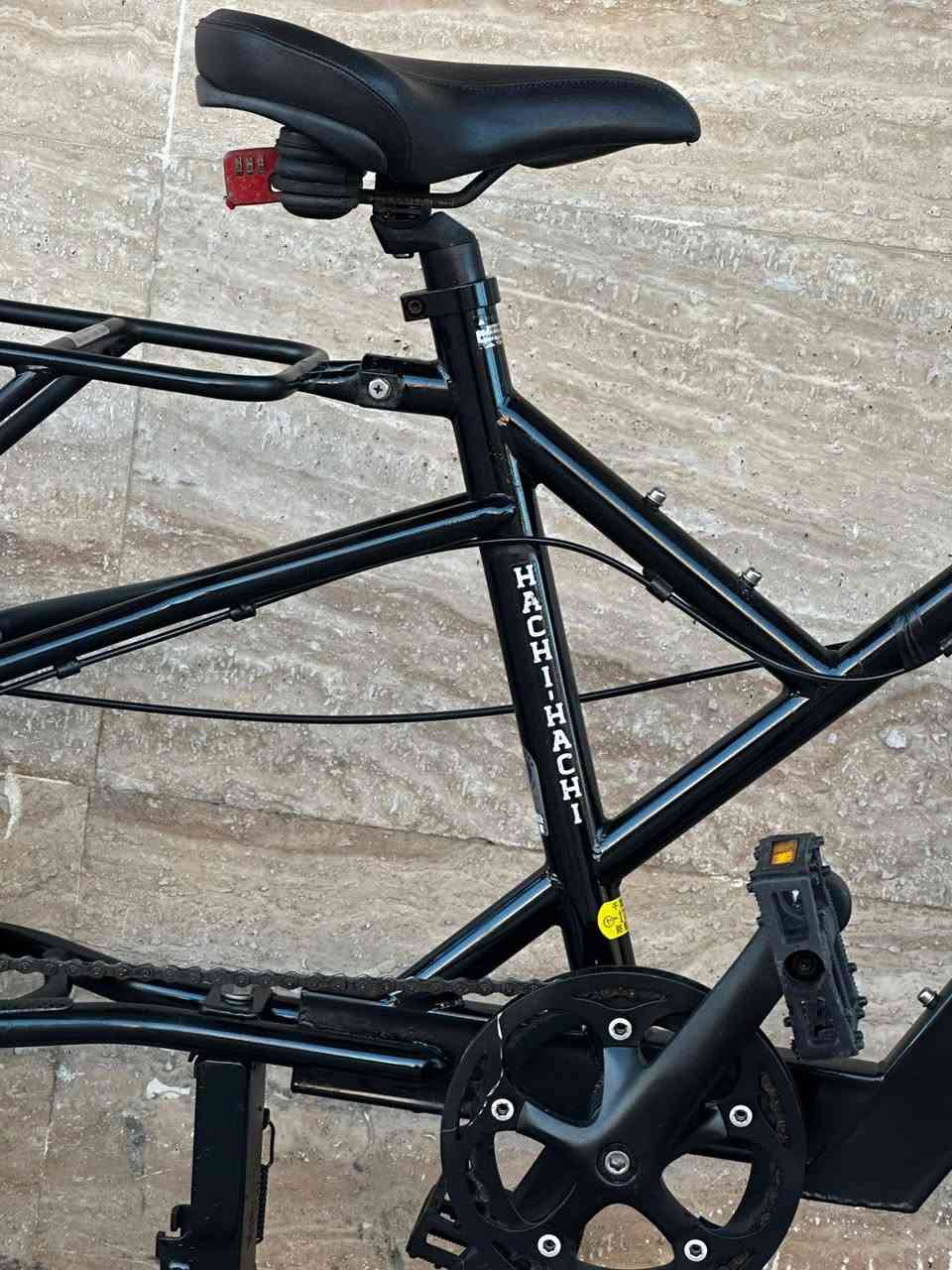 الكتابة
السلام عليكم ورحمة الله وبركاته 🌹
🚲 دراجة هوائية للبيع – تصميم مميز ونادر
المواصفات:
حجم الإطارات: 26
بالة ياباني أصلي مع شرط الفحص والضمان والنظافة
سيباية خلفية عريضة جداً، مناسبة للأوزان الثقيلة
إمكانية تركيب صندوق أو سلة بكل سهولة
بريكات دسك أمامي وخلفي
مقود ماركة أصلية
كير سحب/دفع 8 نمر
الدراجة بالكامل ختم واحد
النظافة: 95%
📍 العنوان: كربلاء – طويريج
🚚 تتوفر خدمة التوصيل إلى جميع محافظات العراق
📞 للاستفسار: *********** (اتصال أو واتساب)
ملاحظة: أجور توصيل هذه الدراجة تقارب 30 ألف دينار لأنها كبيرة الحجم وثقيلة.
بالتوفيق في البيع إن شاء الله.
