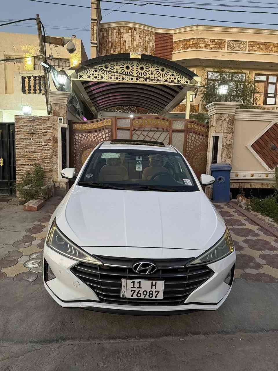 السلام عليكم النترا 2020 خليجي 
السيارة مكفوله من الضربه والصبغ والتبديل والبارد
مكينة 2000 دوش 
فول مواصفات ( بصمة تشغيل ، بصمة ابواب ، فتحة بالقمارة ، شاشة وكاميرا خلفية ، حساس امامي وخلفي ، تحكم ستيرن، اشاير بالمري والمري شفط ، مود درايف ، بصمة صندوق ، تبريد قطعتين ) 
رقم بغداد الجديد هزه او سنويه جديده تحويل مباشر  
مكان السيارة بغداد الكرخ شهداء البياع 
السعر155 ورقة وبيها مجال 
للاستفسار  
***********
***********
