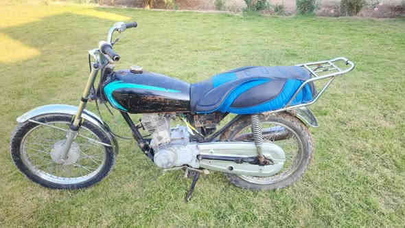 دراجه نامه شلامجه اربعه كير موديل 17 محرك مكفول لاتبخير ولا نضوح شاصي مكفولل دراجه بدون اوراق المكان بغداد اليوسفيه معمل زينب السعر 350 وبي مجال بسيط الرقم *********** بي واتساب
