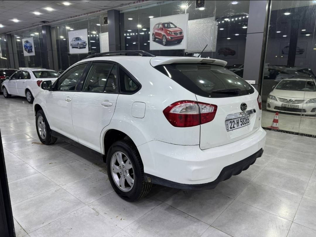 بۆ فرۆشتن BYD خلیجی
مۆدێل2014 فول فوڵ مواسەفات
سلایت . ناو زەرد . گێڕ تۆماتیک . دەبل گێر . چوار جام کارەبا . کوشین جلد . شاشە ئایپاد . دژە خلیسک . بلاجکتۆر لید . چوار تایەی نوێی لەژێرە 
گێڕ . مەکینە . تەقەو ڕەقە . کارەبایات . تەبرید . بەناوکردن هەمووی بەشەرت
گێڕ و مەکینەی بەشەرت
غاز و بەنزین ڕەقەم و سەنەوی هەمووی نوێیە
1پارچەی بۆیاخە بێ لێدران پێش و پشتی کەپسە تەزرەی هەیە
نرخی79وەرەقەو تۆزێک مەجال
0750.837.38.08فایبەر   وەتس ئاپ
