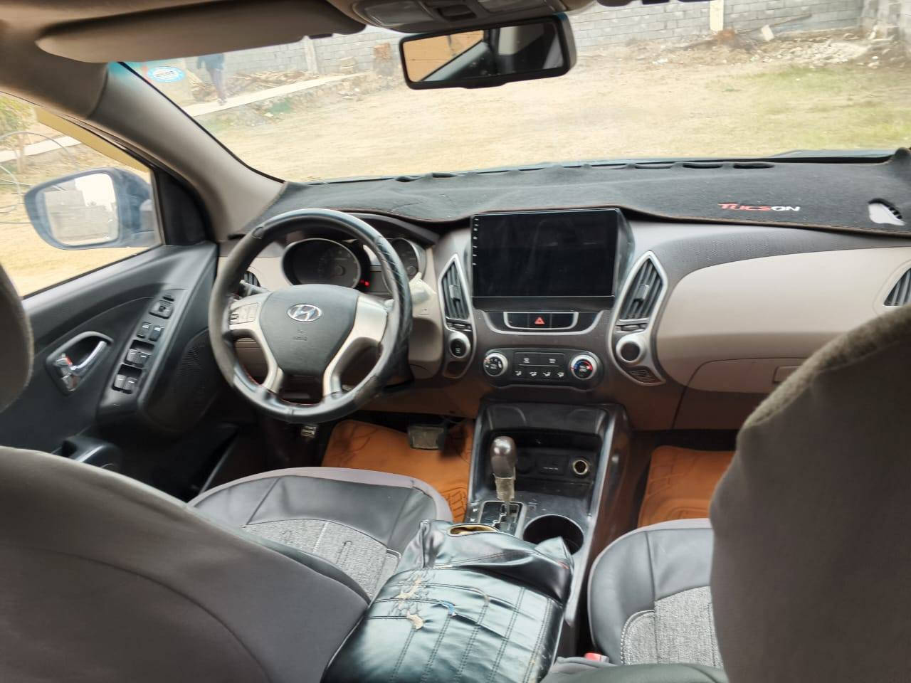 ا
السلام عليكم سياره للبيع توسان ٢٠١١ رقم شمالي تحويل ثاني يوم بيه صبغ صفحه كير او محرك كفاله السعر ١١٥ اوبيه مجال الاتصال على الرقم *********** /***********
