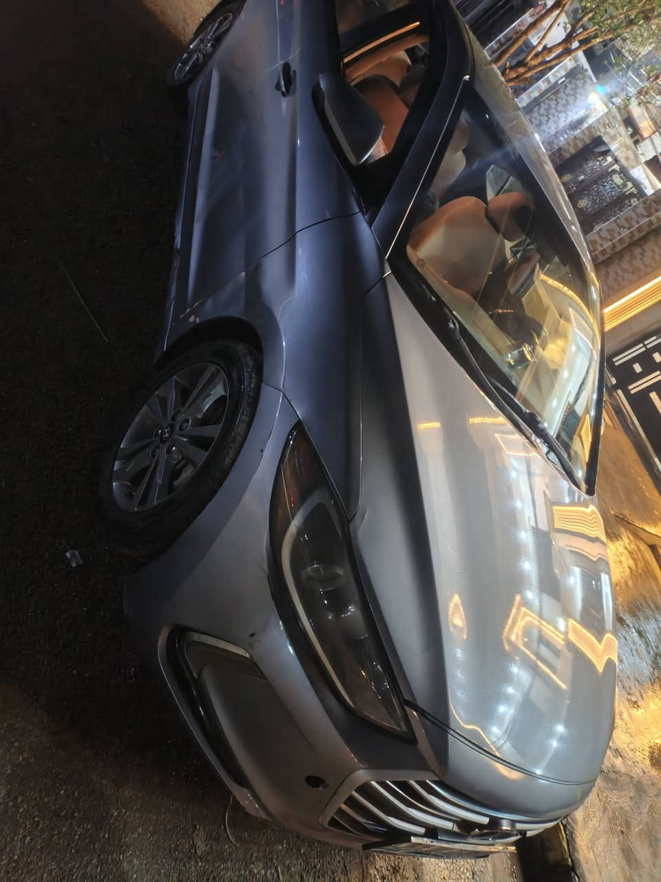 🚗 للبيع — النترا 2017 وارد  أمريكي 🇺🇸
حادث أمريكا دوسه باب 
حادث بالعراق باب وجاملغ طب بيها ابو دلفري 
صور السونار مرفقه بالصور
السيارة بحالة طيبة ونظيفة، استخدام شخصي 👌
ما بيها شي وتحتاج بس تمشي 👍
محرك اقتصادي وصرفيتها قليلة
شاشة + بلوتوث
كامرة خلفية
مثبت سرعة
3 وضعيات قياده نورمال وايكو وسبورت
 الداخل نظيف جداً
الخارج مرتب وما بيه ملاحظات
ملاحظة / السيارة مبدل كازكيت 👍
📍 الموقع: ( حي العامل/بغداد )
💰 السعر: (اتصل وتدلل. ) قابل للنقاش للجادين

📞 للتواصل: ( *********** واتساب)
⚠️ السيارة جاهزة للاستخدام وما تحتاج صرف
