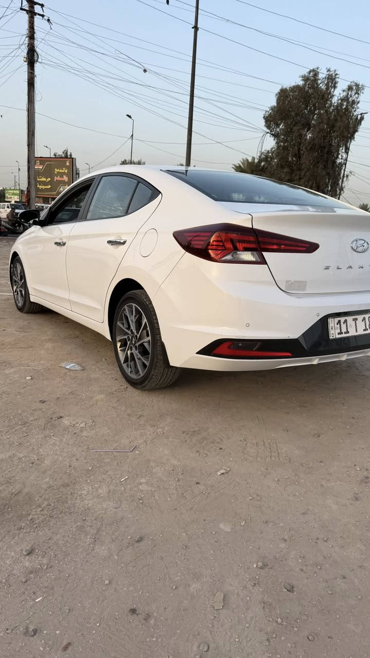 السلام عليكم النترا 2019 : خليجي السياره مكفوله على ايدي من الشركه السياره رقمها بغداد الدولي الجديد عنوان السياره بغداد السعر : 160 وبيها مجال شي قليل 
مواصفات السياره : فول السياره بصمه تشغيل بصمه بيبان بصمه صندوك فتحه سقف حساسات بصمة اسبير السياره منازل ترحيب السياره فول من الاخير 

‭0770 475 9764‬
