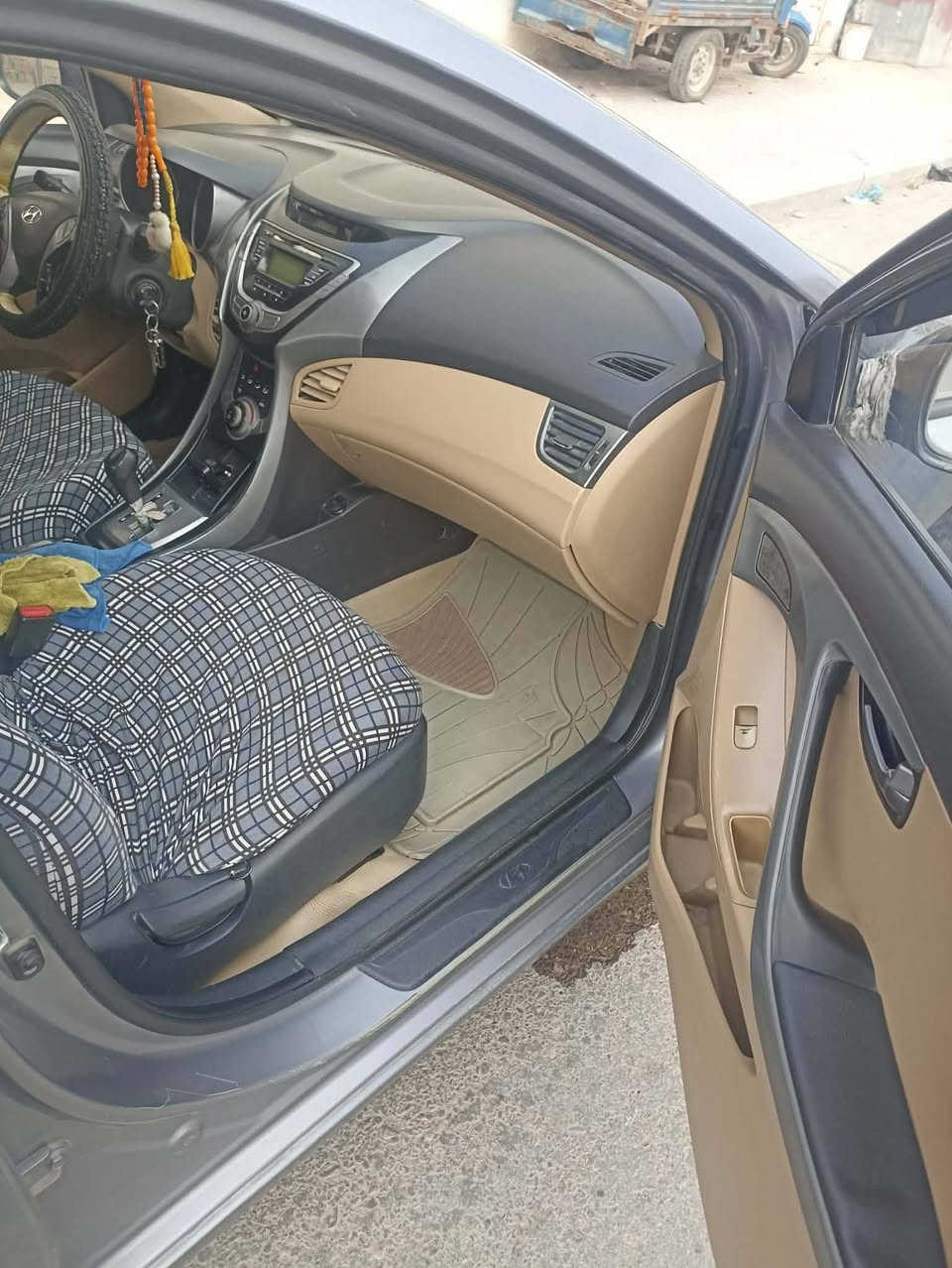 سلام عليكم النترا موديل ١٣ خليجي رقم واسط محرك ١٦٠٠ جديد مكان واسط الكوت ***********
