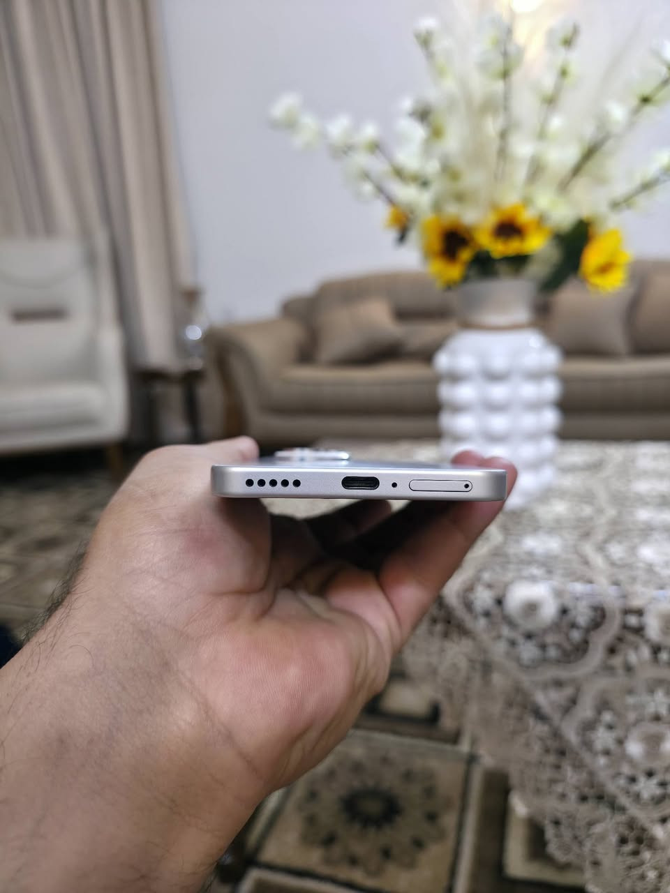 حياكم الله 
هونر 400  5g
جهاز  بحاله الوكاله 
نضافه 100/100
ذاكره 256
كامل ملحقات الأصليه 
السعر 450
العنوان بغداد حي الجهاد 
***********
