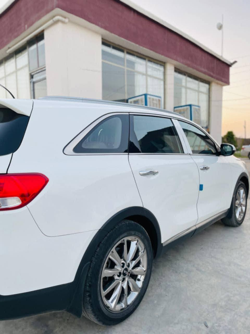 كيا سورينتو 2016 ،محرك 4 اربعه سلندر خليجي.
كير اوتماتيك ( شرط ) مامفتوح
مابيها قطرة صبغ السيارة نظيفة جدا.
ماشية137 الف كيلومتر
رقمها اربيل دولي وبأسمي
سبعه راكب
ثلاث قطع تبريد
شاشة ايباد
تحكمات ستيرن
اشاير بالمري
بصمة عدد 2
مقاعد جلد
كاميرة خلفية دوارة 360
مستشعرات امامي وخلفي
مثبت سرعة مصابيح زنون
بردات خلفية 
بيها تعديل بارد ( بالجنطة والچاملغ الايمن الخلفي اشوية)
السعر 195$ ورقة
***********
