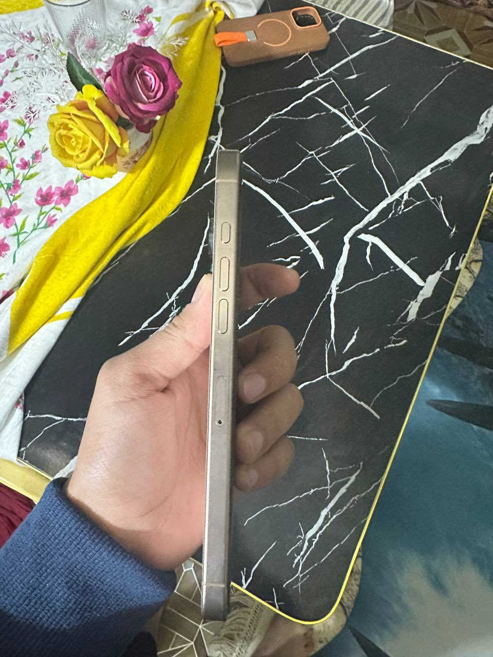 ايفون 16 برو ماكس ملاحظات موضحة بالصور
سعر مليون و400 وبيه مجال بسيط (بسيط) شرق اوسط  ذ 256 بطارية 91 —شاصي وشاشة وظهر مكفول جهاز كله مكفول لاتصيلح ولا تعديل السعر قابل للتفاوض متواجد مازنجر واتساب ***********  الصوته حلو لايغني بالتعليقات اليعجبه المنشور اهلا وسهلا المايعجبة يتخطى لو يترك اثر طيب
