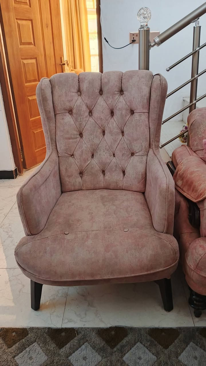 تخم تركي كل ضرر ما بي نضيف
7 مقاعد 
السعر 270  وبي مجال 
الأستفسار ***********‬
