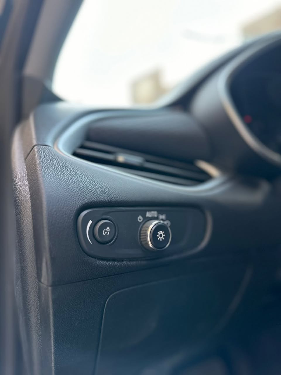 السلام عليكم
🚙ماليبو 2024 

✅الفئة Rs

✅رقم بغداد

✅بدون ارباك حادث فقط جاملغ

✅ماشية (31م)

✅مكانها كربلاء 

🛑صور الحادث مرفقة بلمنشور

✅الاستفسار ***********
