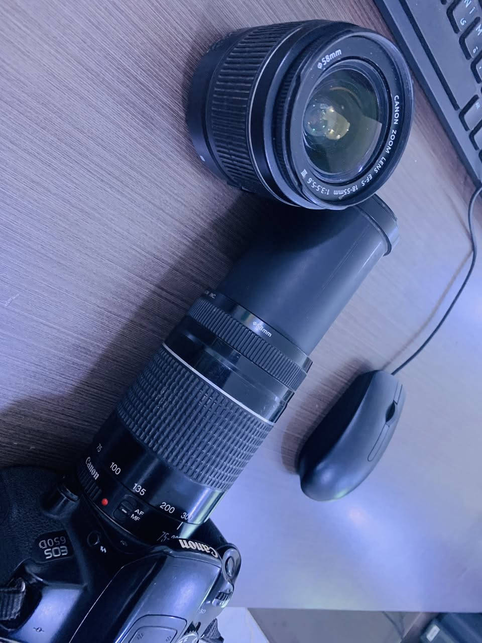 كاميرا كانون d650
مع عدسه 55-18 و 200-70
مع شاحنه و بطاريه و رام 16g
فقط الفلاش عاطل 
بسعر ٢٠٠


**إذا كنت صاحب هذا الإعلان وتريد حذفه لأي سبب، رجاءا أرسل رسالة إلى الدعم الفني**