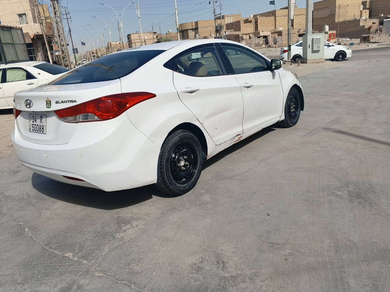سلام عليكم انتره 14 خليجي مكينه 1600 بيه طخات بصيطه وبيه رشات صبغ بصيطه مكينه وكير وتبريد حداديه جاهزه سعر 85 وبيه مجال ***********
