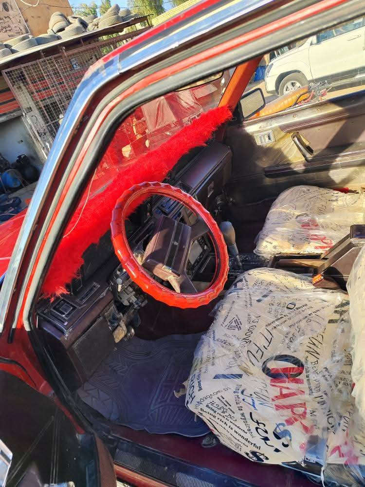 السلام عليكم سياره سوبر للبيع موديل 84 رقم ديالى تحويل سنويه ل 27 السياره جاهسه من كلشي مكينه وكير خير من الله مكان السياره بغداد النهروان السعر 35 وبيه مجال رقم الهاتف ***********...***********
