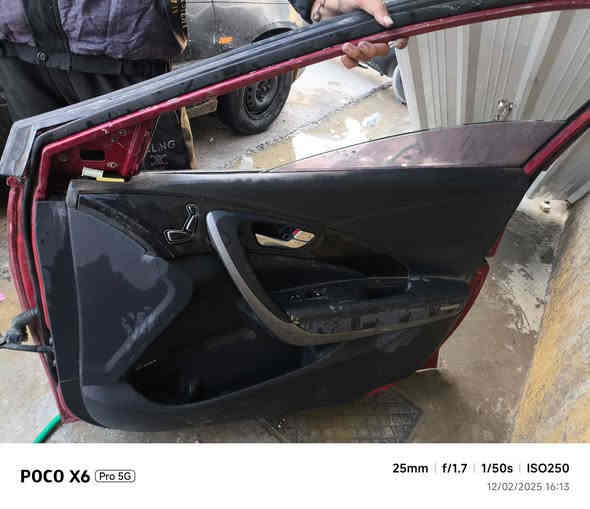 ادوات ازيره مديل ٢٠١٢   مكلف بنشر تصل ع صحبهن 
رقم الهاتف ***********العنوان بغداد الزعفرانيه https://www.facebook.com/share/16afXcAHKq/
