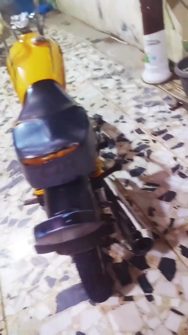 سلام عليكم
اربعه كير للبيع تعمير كله جديد الدراجه خير من الله لا نضوح ولا تبخير معمره ساله شهرين ب375وبيه مجال والشراي يدلل مكاني طويريج هاذه رقمي ***********
