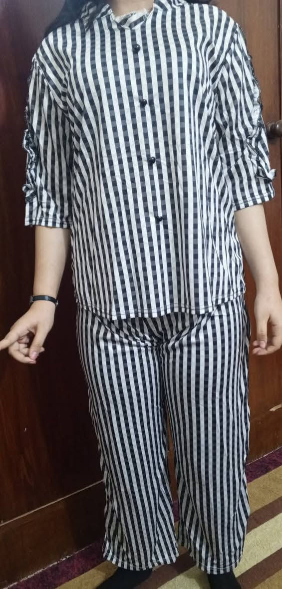 للبيع شلعه ملابس وتراكات ٤٥   قطعه  بسعر الجمله سعر القطعه ب ٤  هيج اشكالهم


**إذا كنت صاحب هذا الإعلان وتريد حذفه لأي سبب، رجاءا أرسل رسالة إلى الدعم الفني**