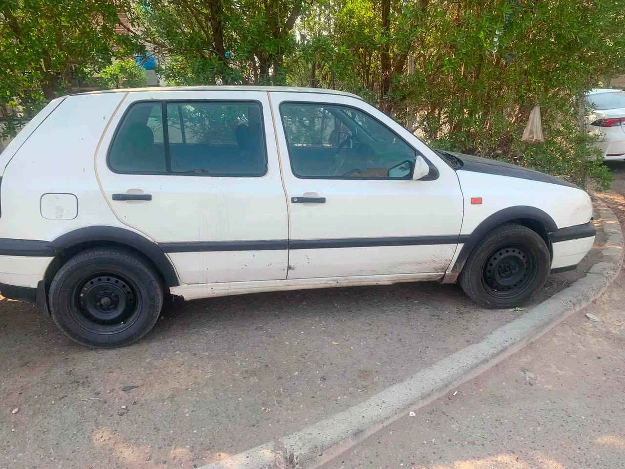 سلام عليكم
كولف للبيع محرك ١٨٠٠ كير اوتو ميكانيكي تبريد شغال صدر نضيف سياره باسمي رقم بغداد سعر ٣٥ و بيه مجال لاستفسار  ***********

اني مكلف بالنشر اي استفسار اتصل على رقم
