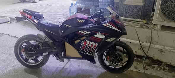 بطح شحن للبيع معرضة لحادث مثل ماوضح بالصور
محرك 3000واط 

بطارية 72فولت 38امبير حقيقي 

سرعة 90حقيقي 

البيع داخل الانبار حصرا 
قيم بالي يرضي الله 

للاستفسار 

*********** 

مامتوجد بالفيس
