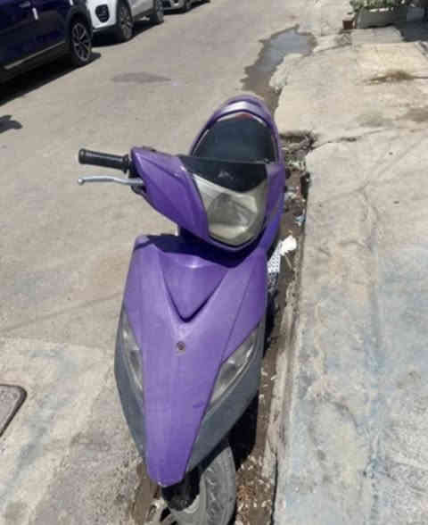 السلام عليكم 
ماكس للبيع 

نازلة رمبة السنة الراحت شهر 9

نوزل 

بوشة 58 

باتري جديد كهربائيات جديدة كلها نظيفة

السعر - 550 وبيها مجال 

مكاني بغداد الحرية / دور نواب الضباط

للأستفسار / ***********

بي واتساب / غير متواجد على الفيس
