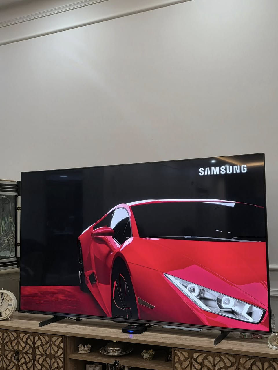 فرۆشتنی خێرا
Hisense QLED 120HZ شاشە ٦٥ 
گرنتی ٢ ساڵی شەریکە زۆر کەم کاری کردووە بەشەرت

- تایبتمەندیەکان:

• شاشەی هایسێنس کواڵتی 4k و QLED و 120 HZ

• ـ Direct Full Array بۆ دابەشکردنی تەنانەت ڕووناکی پشتەوە بۆ باشترکردنی کۆنتراست.

• ڕەنگی QLED – بۆ پیشاندانی ڕەنگی زیندوو و دەوڵەمەند وپڕ.

• دۆلبی ڤیژن و دۆلبی ڤیژن ئای کیو – بۆ بینینی سینەمایی و ڕێکخستنی ئۆتۆماتیکی ڕۆشنایی شاشەکه لەسەر بنەمای ڕووناکی ژوورەکه.

• ـ HDR10+ Adaptive & HDR10+ Gaming – بۆ وردەکاری ڕوونتر لە فیلم و یارییەکاندا.

• ڕێژەی نوێبوونەوەی 120 Game Mode Pro – بۆ یاریکردن بەبێ بچڕان و تاخیربوون.

• دۆخی وەرزشی AI – بۆ بینینی یاریەکان بەشێوەیەکی باشتر.

• دۆلبی ئەتمۆس لەگەڵ DTS Virtual X دەنگی دەوروبەری واقیعی و سێ ڕەهەندی دەدات کە لە هەموو ئاراستەکانەوە هەستی پێ دەکەیت.

• ـ 3D Sound Upscaler کوالیتی دەنگی ئاسایی بەرز دەکاتەوە بۆ ئاستێکی بەرزتر و سینەماییتر.

• سیستەمی ANDROID – ڕووکارێکی کارپێکردنی ئاسان و خێرا و پارێزراو.

• تایبەتمەندی کۆنترۆڵی دەنگی – کۆنترۆڵ کردن له ڕێگای دەنگەوە بەبێ ڕیمۆت.


**إذا كنت صاحب هذا الإعلان وتريد حذفه لأي سبب، رجاءا أرسل رسالة إلى الدعم الفني**