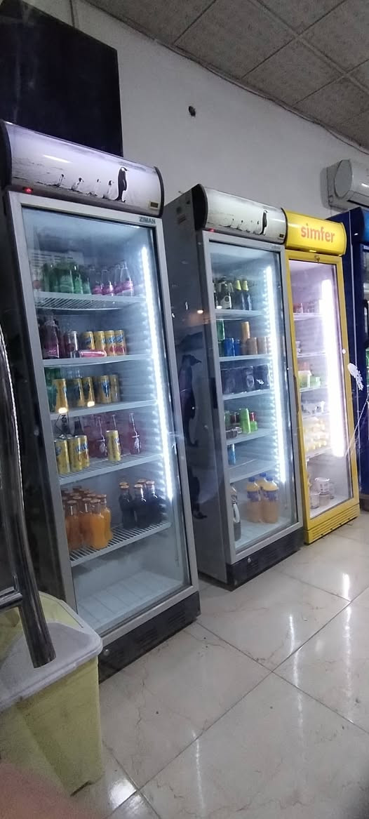 جميع محتويات المحل للبيع لعدم التفرغ للاستفسار المراسلة على الخاص او الاتصال على الرقم *********** العنوان حولي الجامعه حي الثقافي قرب باب الجامعة الخلفي
