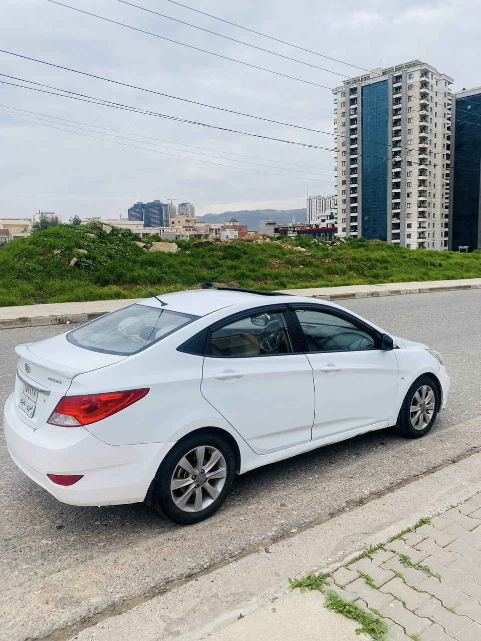 اكسنت موديل ٢٠١٢ بي ده عم و سبخ گيرو مه كينه بشه رت فول فول سعر١١٥ مه جال ژما را تله فوني ***********
