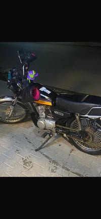 السلام وعليكم  دراجه تايكر موديل 2021 دراجه مفوله ونضيفه  دراجه مفتوحه...