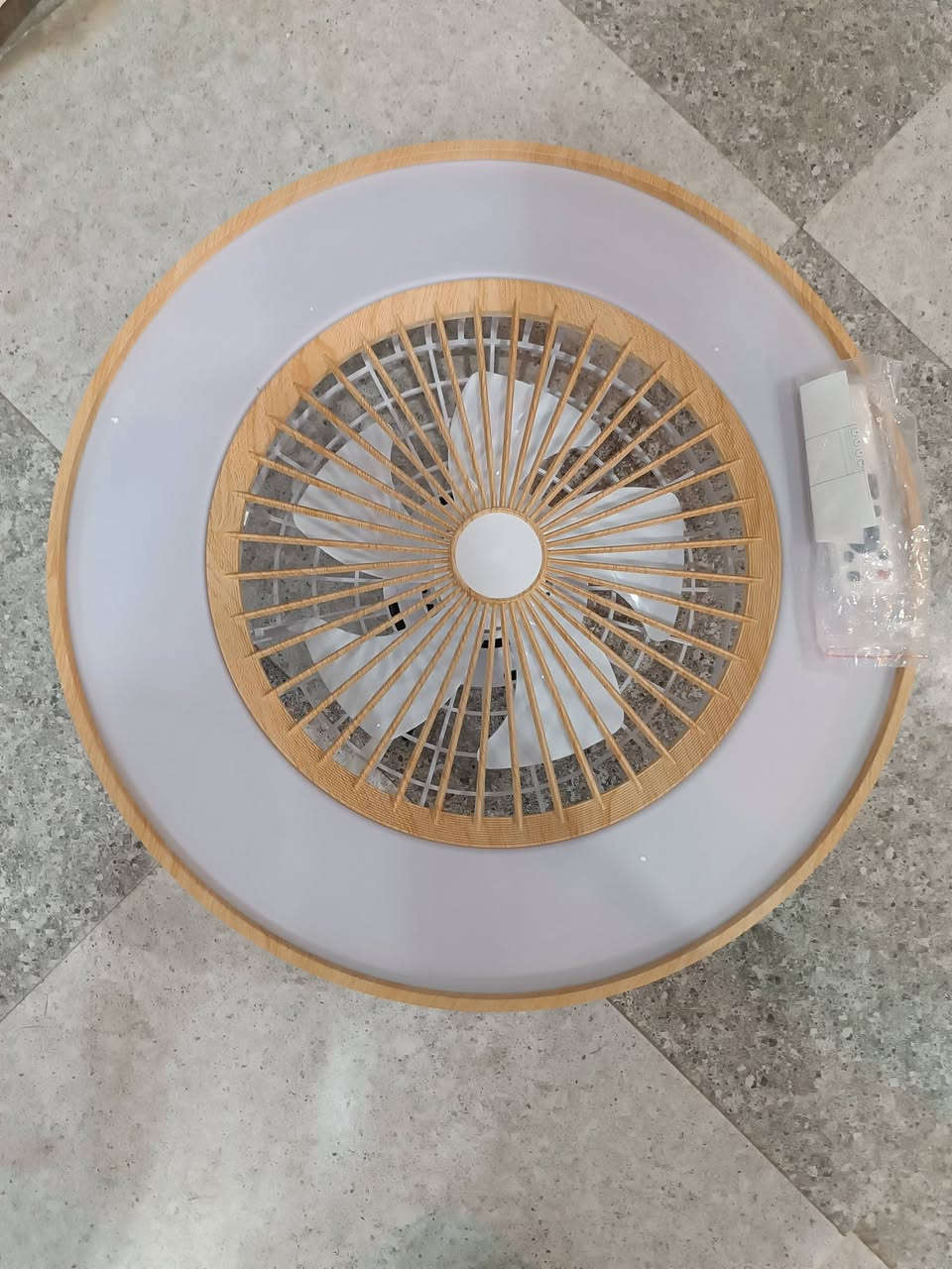 ليد مروحة سقف 
قياس 57 سنتيم


**إذا كنت صاحب هذا الإعلان وتريد حذفه لأي سبب، رجاءا أرسل رسالة إلى الدعم الفني**