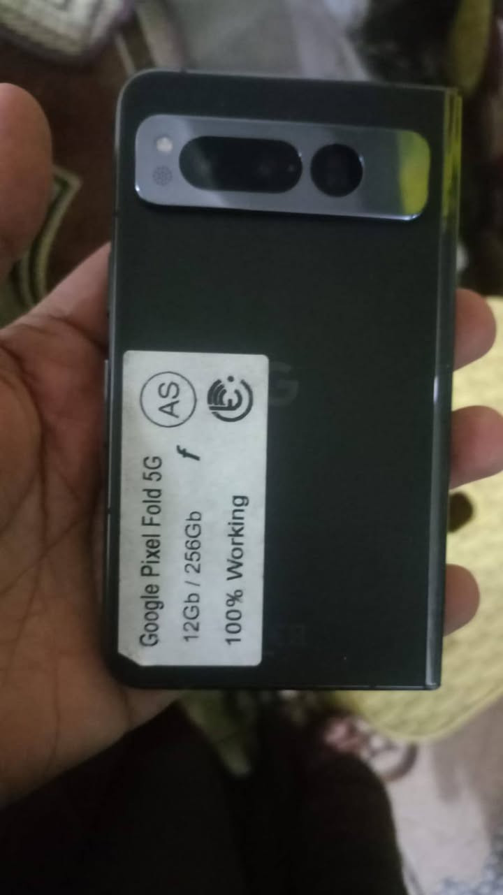 كوكل بكسل فولد  نضافه ميه ب ميه للبيع او مراوس ب آيفون
***********
